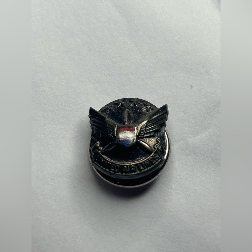 Vintage United Airlines Service Lapel Pin Embossed Stars Wings airplane antique